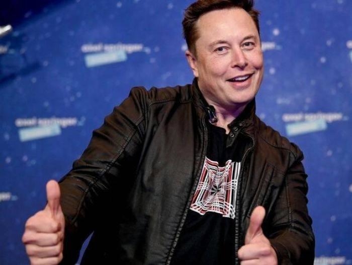 Elon Musk compra Twitter por 44.000 millones USD y el DOGE sube su desempeño