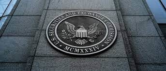 La SEC acusa a ex directivo de Coinbase de manipular información confidencial de clientes